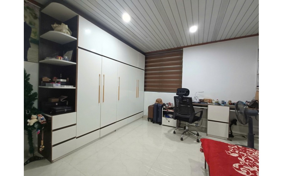 Cần bán căn hộ lô góc chung cư tòa nhà Bình Vượng, Hà Đông , Hà Nội, DT 114m – Tầng trung- 3n2vs - giá 4,450 tỷ
